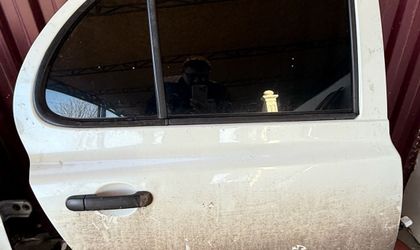 Дверь задняя правая Nissan March, III (K12) 2003