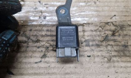 Реле топливного насоса Toyota Corsa, IV (L40) 