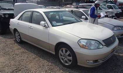 Toyota Mark II IX (X110) 2000