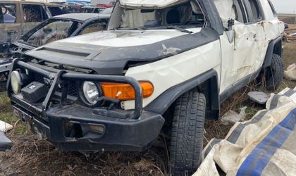 Toyota FJ Cruiser 2011