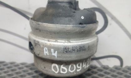 Подушка двигателя Audi A4 B6 2006
