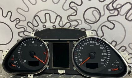 Панель приборов Audi A6 C6 3.0D 2008