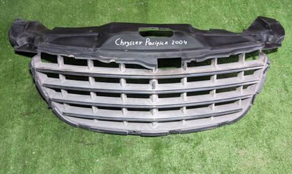 Решетка радиатора и накладка Chrysler Pacifica
