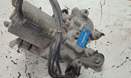 Блок ABS Nissan Sunny Ниссан Санни