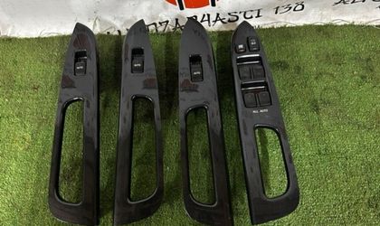Блок управления стеклоподъемниками Toyota Wish 2006 7423168010 ZNE10 1ZZ-FE, передний правый