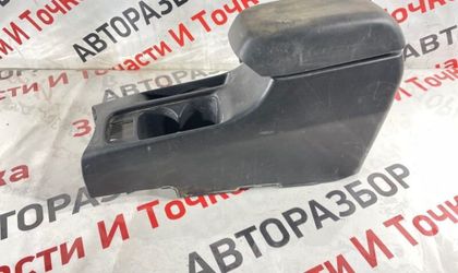 Подлокотник Mitsubishi Lancer CS 1.6 4G18 2006