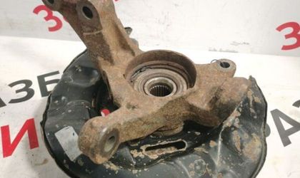 Кулак поворотный передний левый Toyota Corolla 120