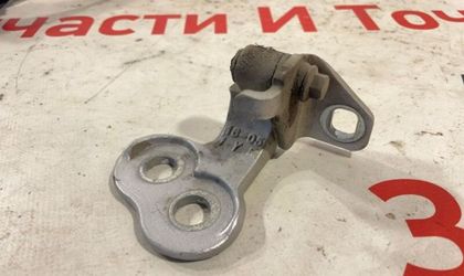 Петля двери передняя правая Ford Focus универсал