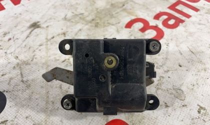 Сервопривод заслонок печки Nissan Cefiro A33 VQ20