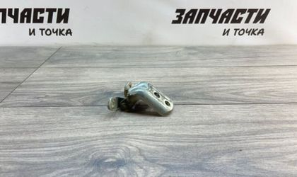 Петля двери задняя левая Nissan Qashqai J10 HR16DE