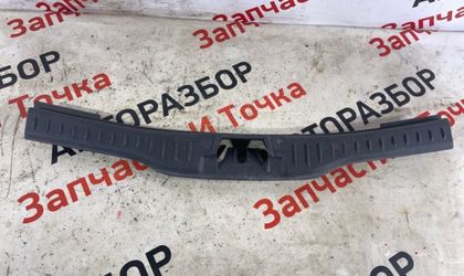 Накладка замка багажника Ford Focus универсал pndd