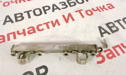 Топливная рейка Ford Focus хетчбек 2.0 aoda 2010