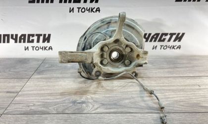 Кулак поворотный передний правый Nissan Qashqai