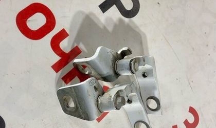 Петля двери задняя левая Ford Focus CB8 1.6L sigma