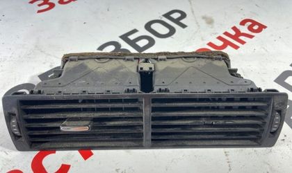 Воздуховод салона передний Audi A4 B6 седан AMB
