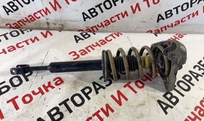 Стойка подвески передняя левая Audi A4 B6 седан
