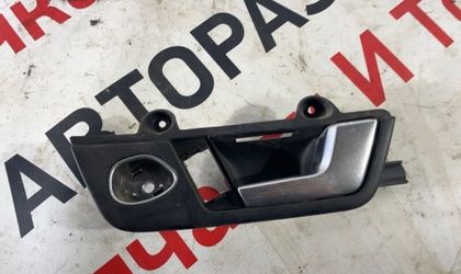 Ручка двери внутренняя передняя правая Audi A4 B6