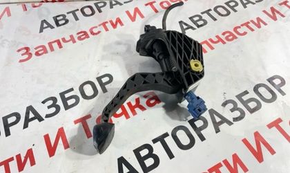 Педаль сцепления Skoda Fabia 5J2 1.4 cggb 2013