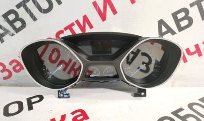 Панель приборов Ford Focus универсал pndd 2016