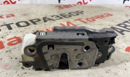 Замок боковой двери задний правый Volkswagen Polo
