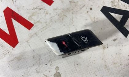 Кнопка открытия двери Audi A4 B6 седан AMB 2002