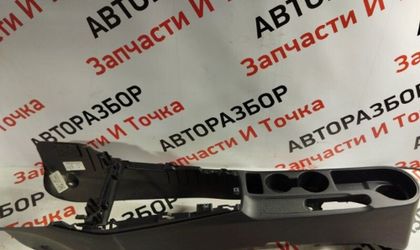 Консоль центральная Kia Rio FB G4FG 2019