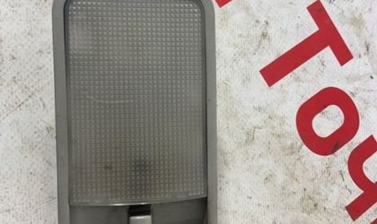 Плафон подсветки салона Toyota Corolla 120 1nzfe