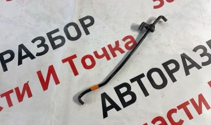 Упор капота Skoda Fabia 5J2 1.4 cggb 2013