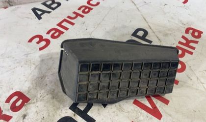 Подставка под ногу Toyota Corolla 120 1nzfe 2002