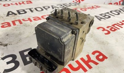 Блок ABS Nissan Cefiro A33 VQ20 2002