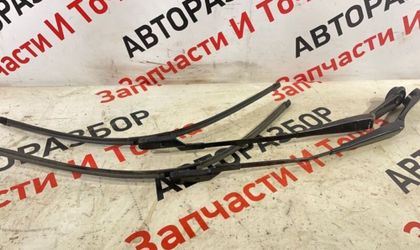Поводок стеклоочистителя передний Ford Focus