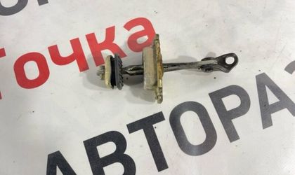 Ограничитель двери левый Honda Hr-V 3D купе D16A