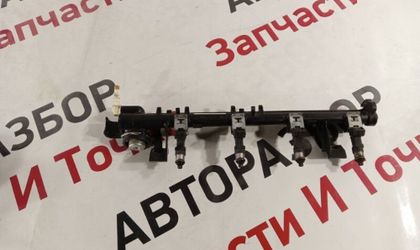 Топливная рейка Ford Focus CB8 1.6L sigma 2012