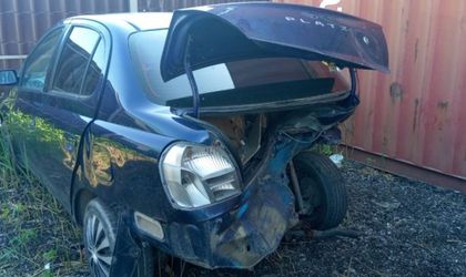 Toyota Platz 2000