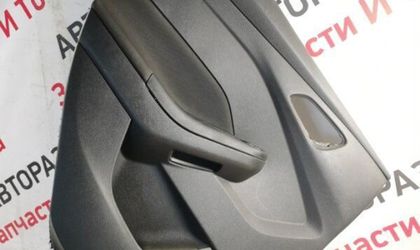 Обшивка боковой двери задняя левая Ford Focus