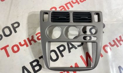 Консоль центральная Honda Hr-V 3D купе D16A 2004