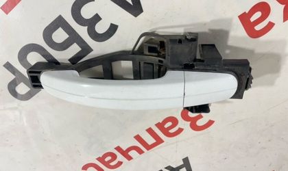 Ручка двери внешняя передняя правая Ford Focus CB8