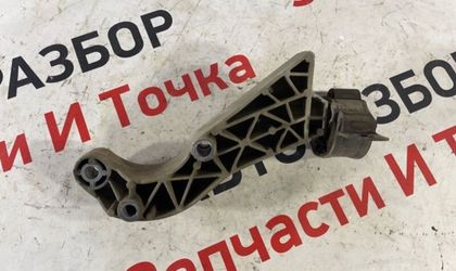 Кронштейн двигателя Лада Гранта Fl 2190 1.6 16V