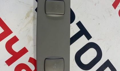 Плафон подсветки салона Audi A4 B6 седан AMB 2002