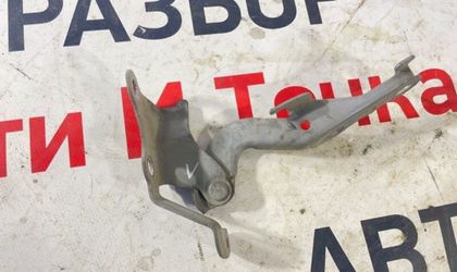 Петля капота передняя левая Toyota Corolla 120