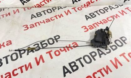 Замок боковой двери передний правый Mitsubishi