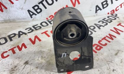 Подушка двигателя правая Nissan Cefiro A33 VQ20