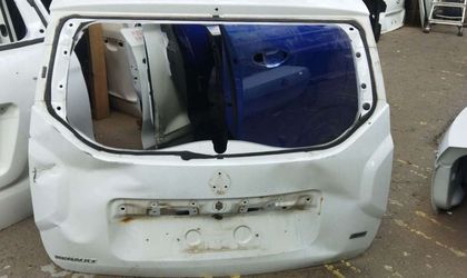 Крышка багажника Renault Duster