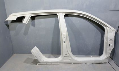 Порог со стойкой правый Geely Coolray