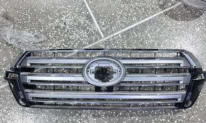 Решетка радиатора Toyota Land Cruiser, 200 Series 