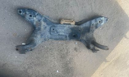 Подрамник передний Mitsubishi Outlander, III