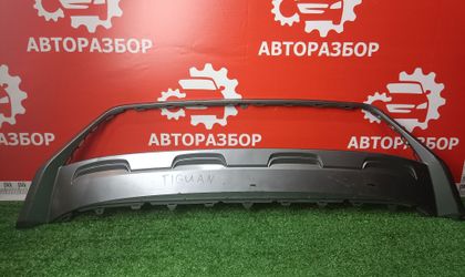 Накладка переднего бампера Volkswagen Tiguan 2