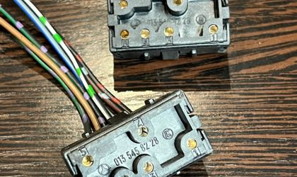 Разъем фишка колодка Mercedes A0135458228