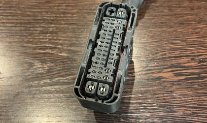 Разъем блока ABS Mercedes W205 A0009828709