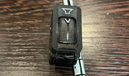 Регулятор громкости Mercedes W124 A1248202010
